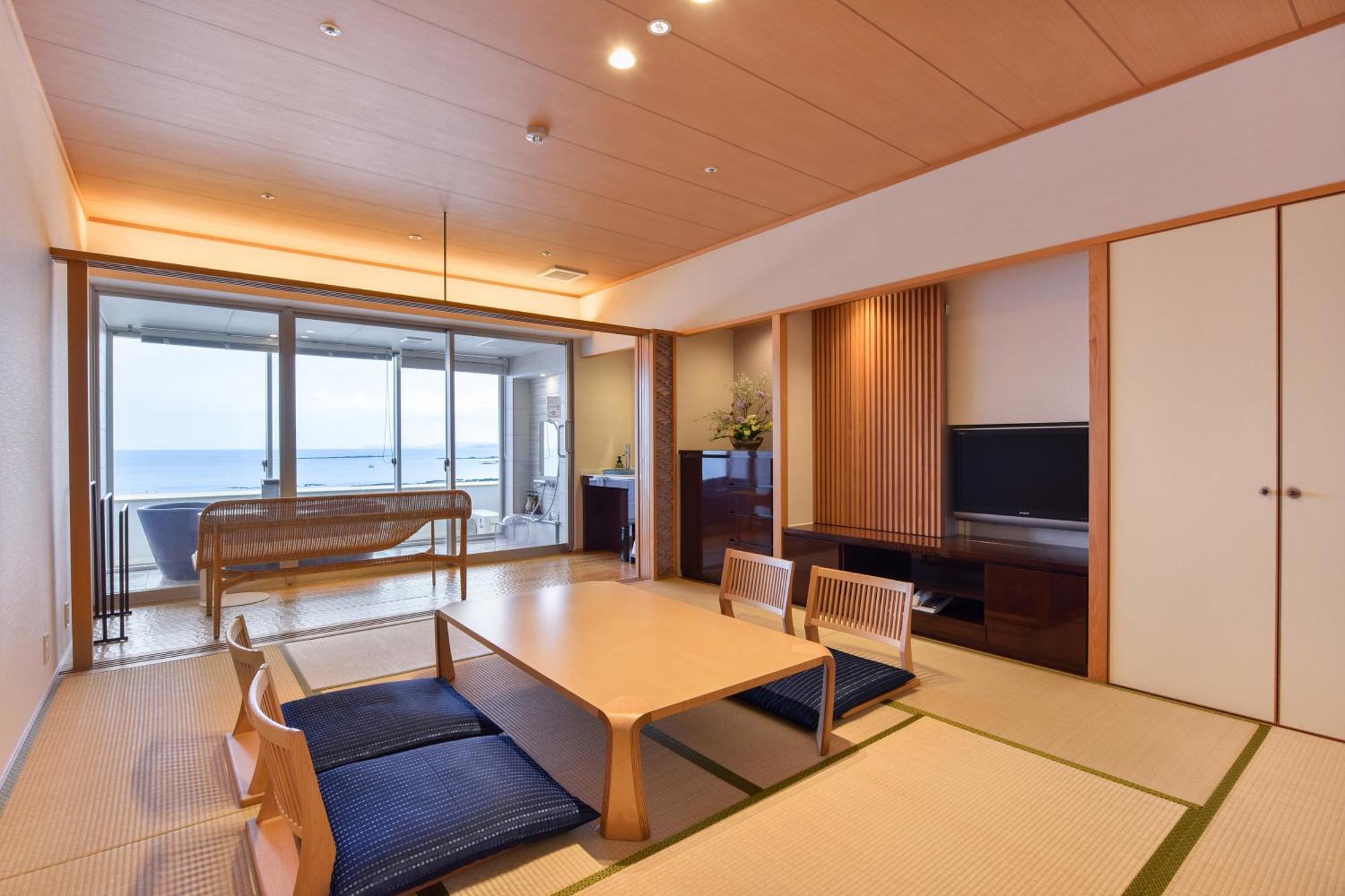 Hotel Sanrakuso Shirahama Exteriör bild