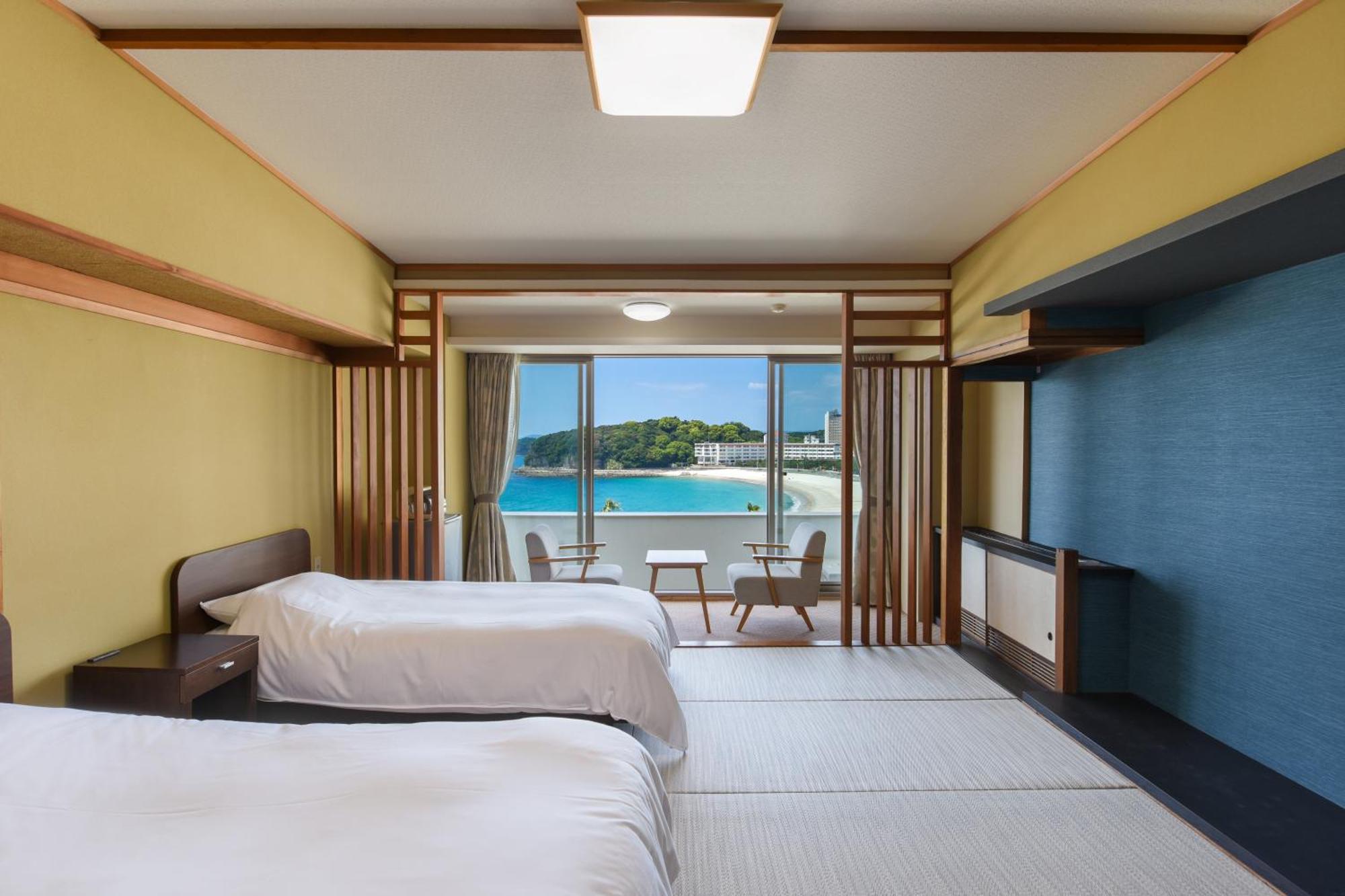 Hotel Sanrakuso Shirahama Exteriör bild