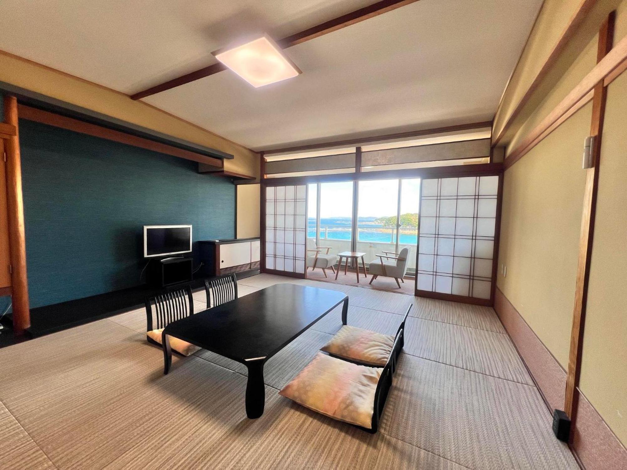 Hotel Sanrakuso Shirahama Exteriör bild